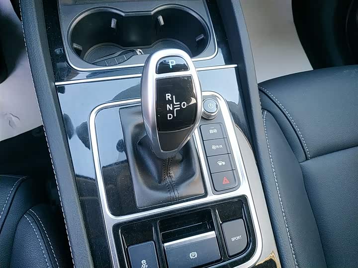 Фото 13 - BYD Song Max