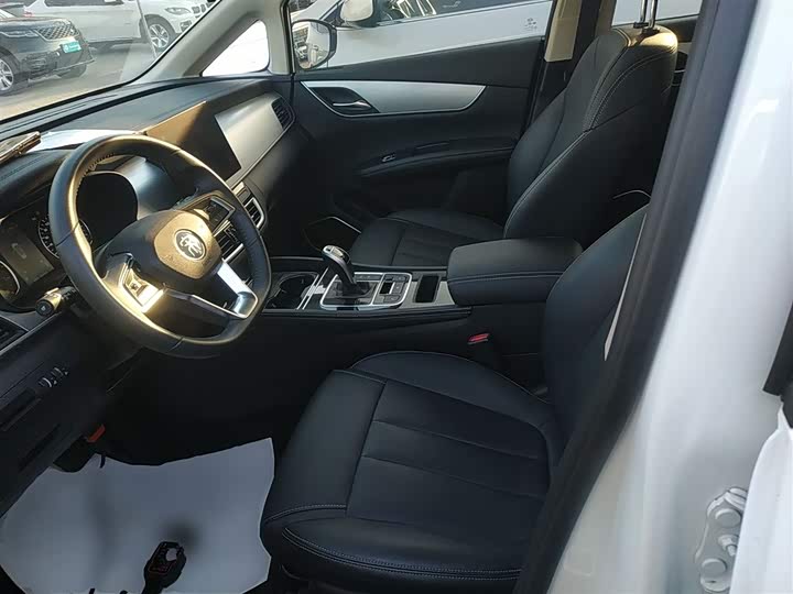 Фото 14 - BYD Song Max