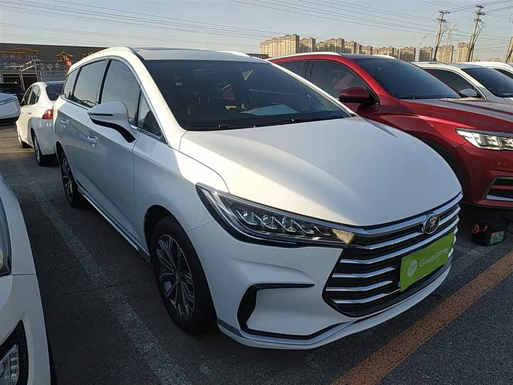 Фото 4 - BYD Song Max