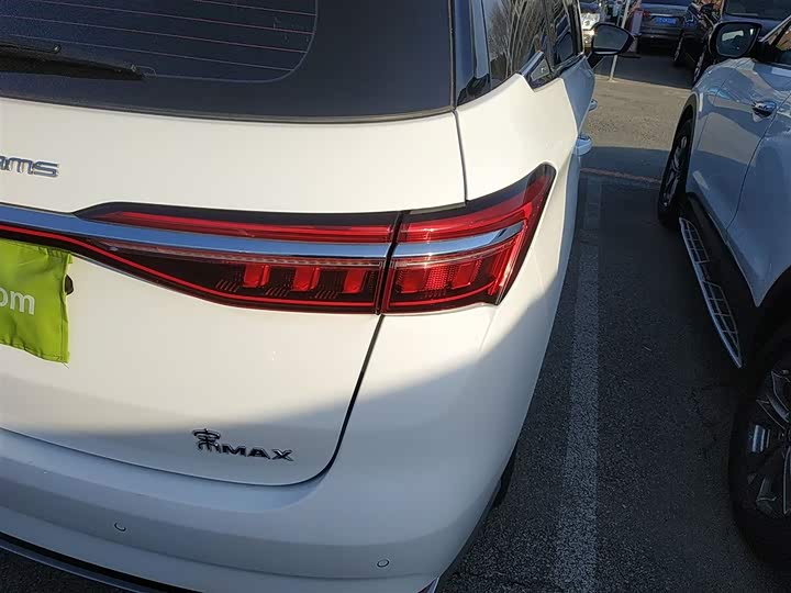 Фото 8 - BYD Song Max