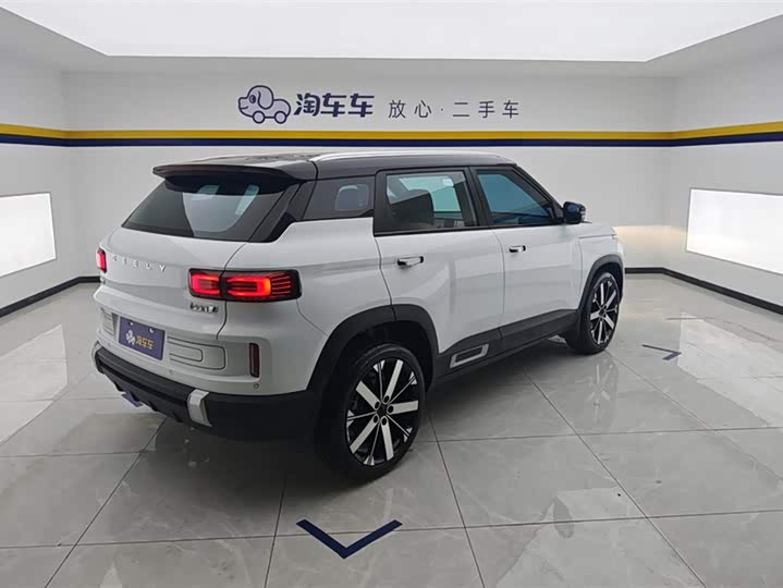 Фото 3 - Geely Icon