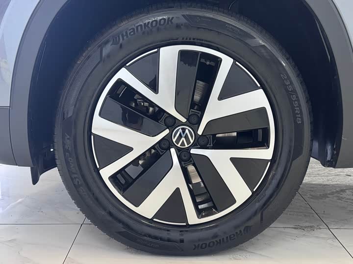 Фото 18 - Volkswagen Tayron