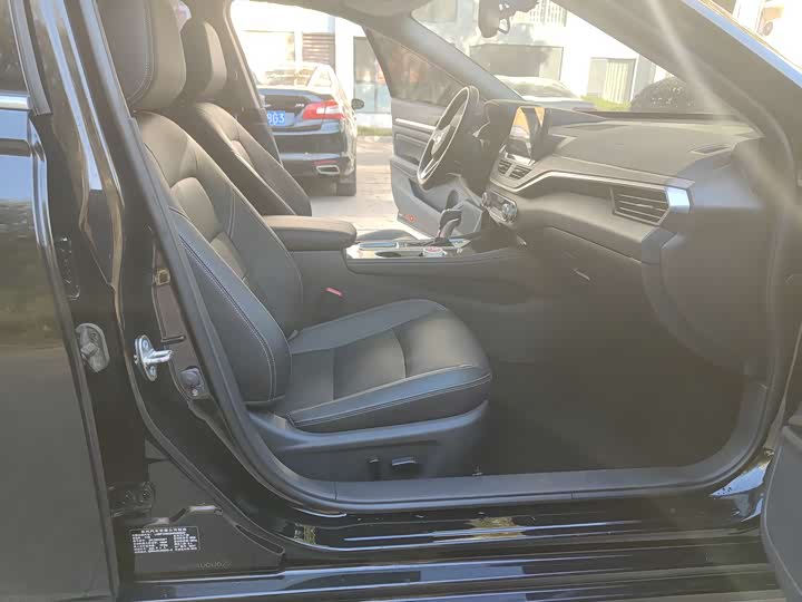 Фото 15 - Nissan Teana