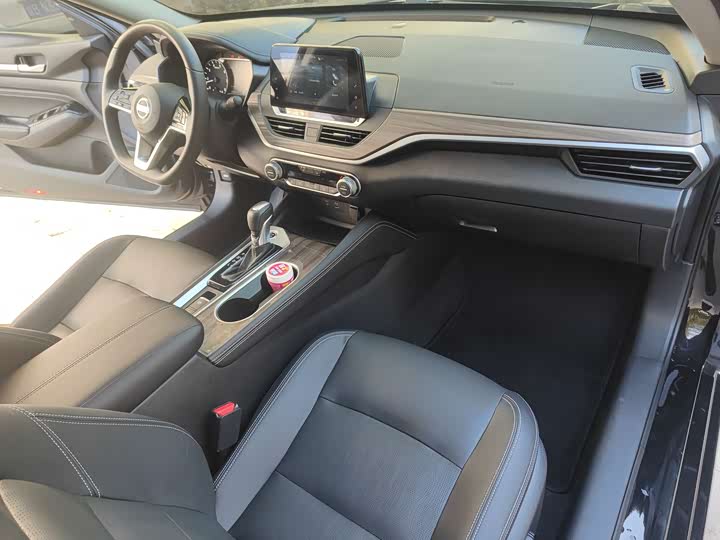 Фото 17 - Nissan Teana