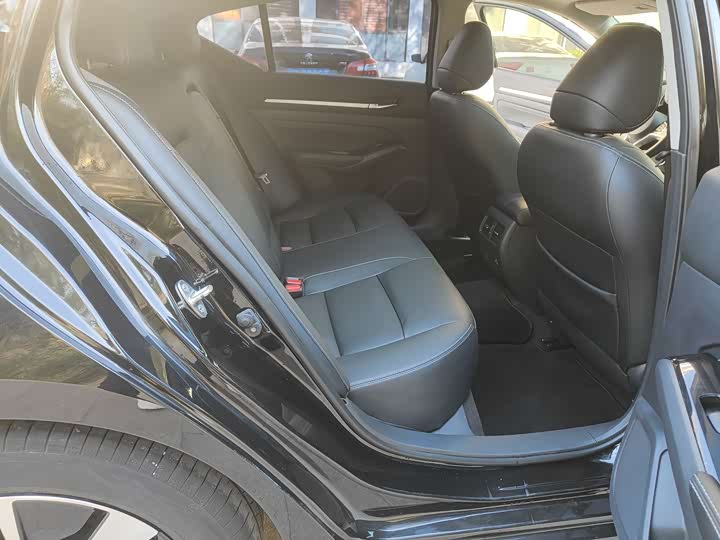 Фото 18 - Nissan Teana