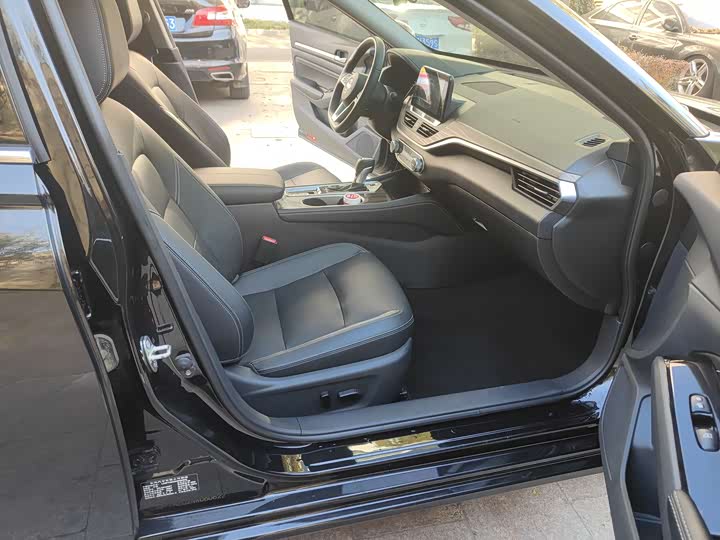 Фото 19 - Nissan Teana