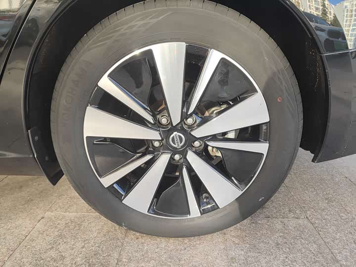 Фото 7 - Nissan Teana