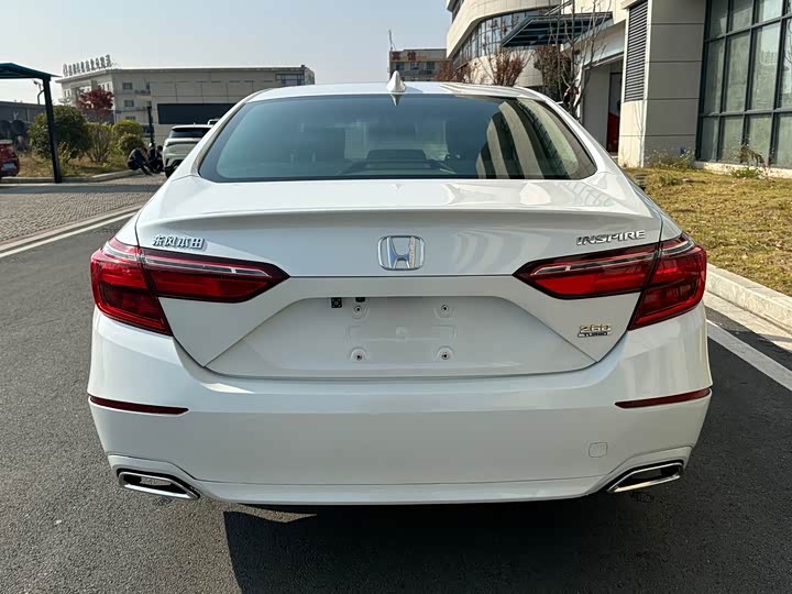 Фото 5 - Honda Inspire