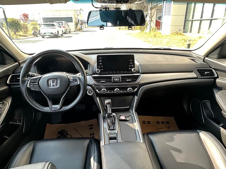 Фото 9 - Honda Inspire