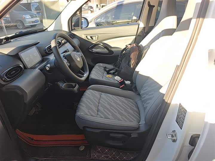 Фото 15 - Leapmotor T03