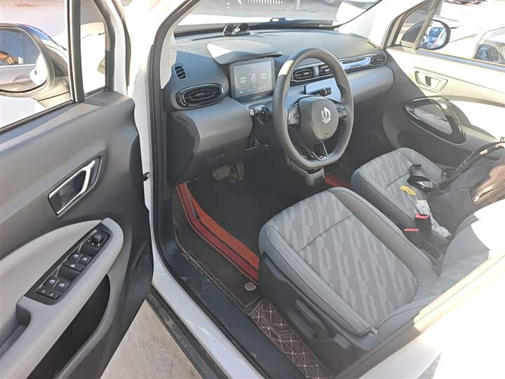 Фото 16 - Leapmotor T03