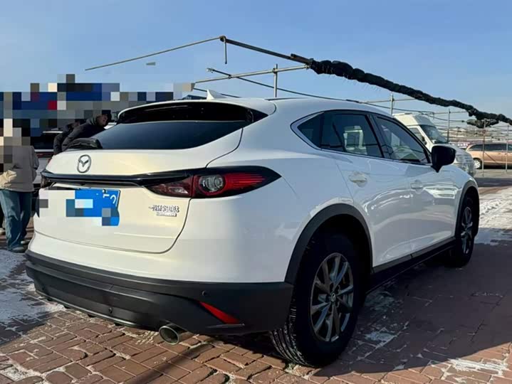 Фото 3 - Mazda CX-4