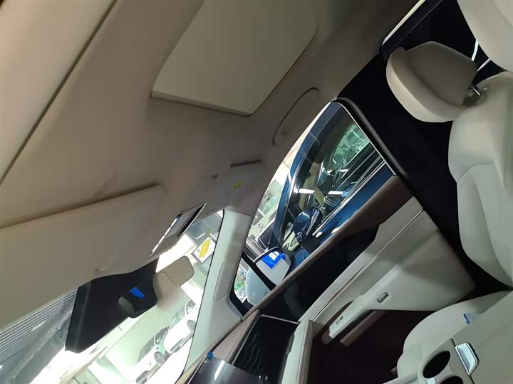 Фото 18 - BYD Xia