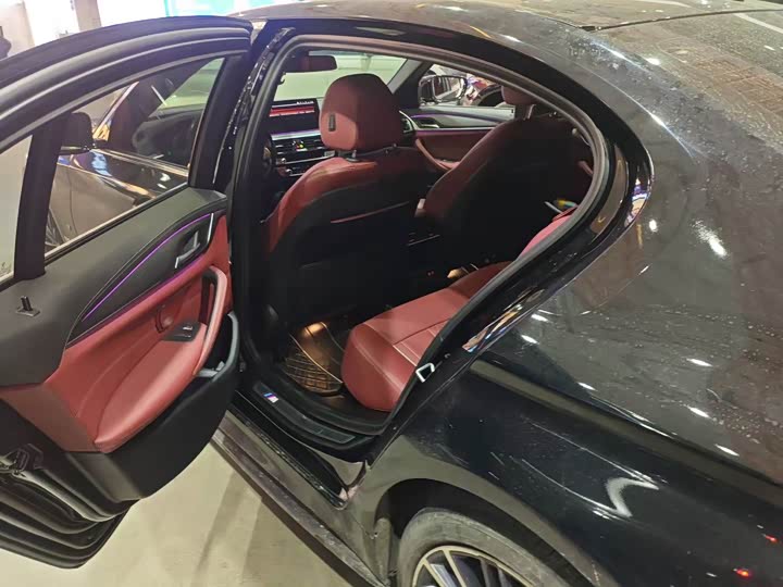 Фото 3 - BMW 5 Series