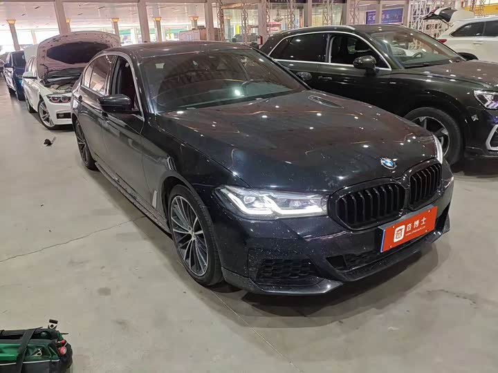 Фото 5 - BMW 5 Series