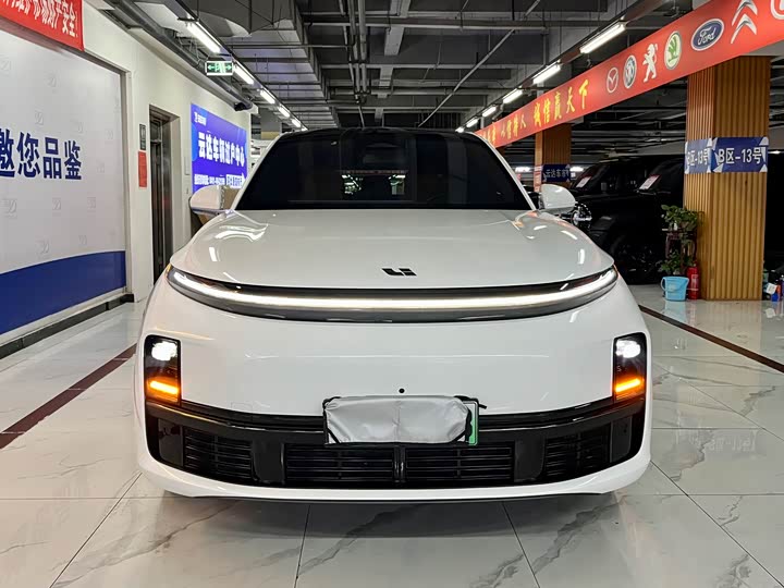 Фото 1 - LiXiang L7