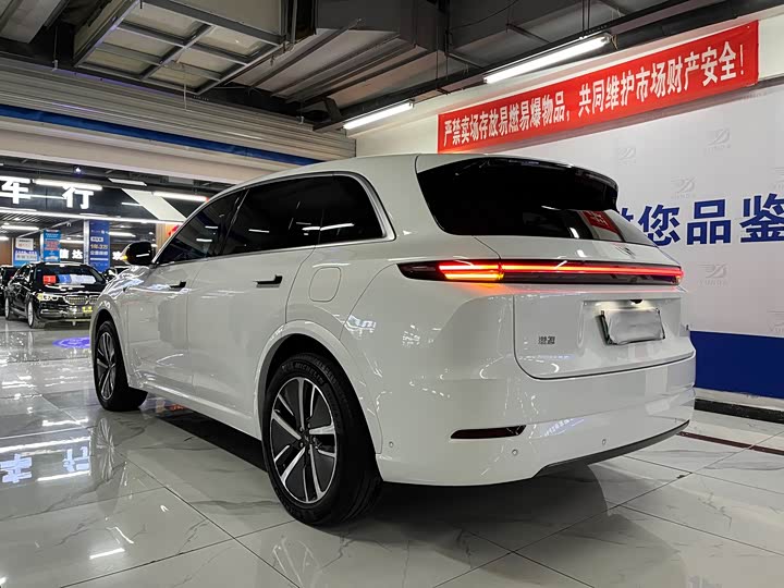 Фото 3 - LiXiang L7