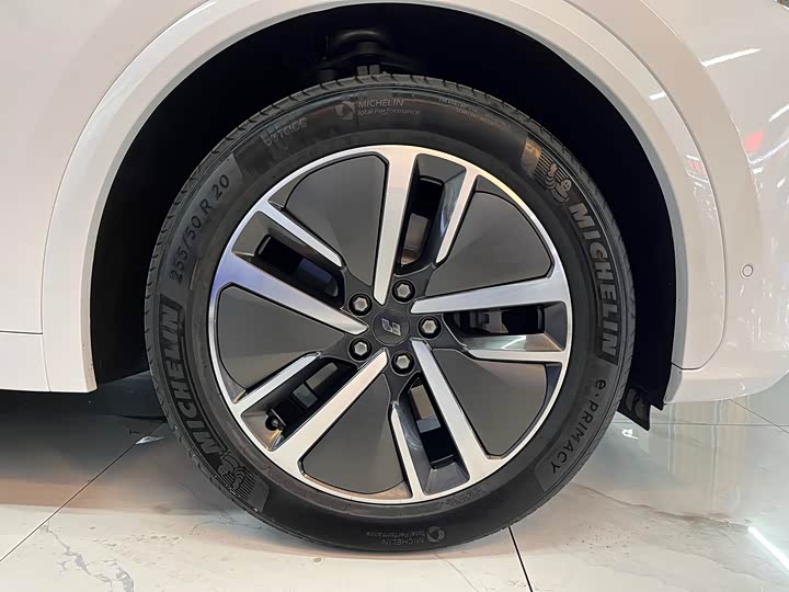 Фото 7 - LiXiang L7