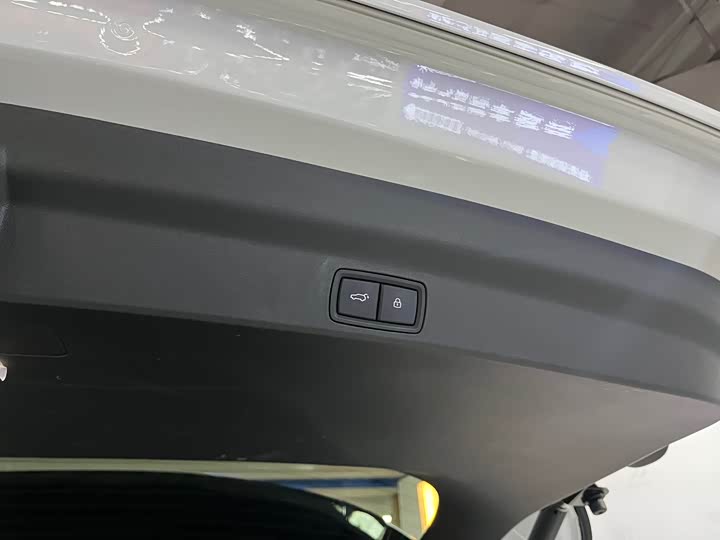 Фото 8 - LiXiang L7