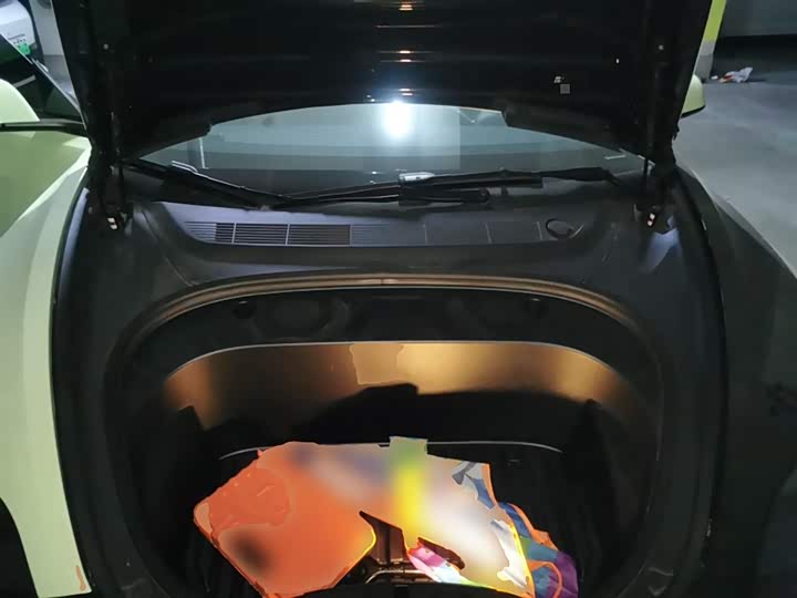 Фото 16 - Tesla Model 3