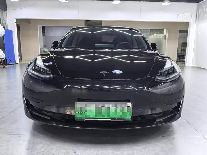 Фото 7 - Tesla Model 3