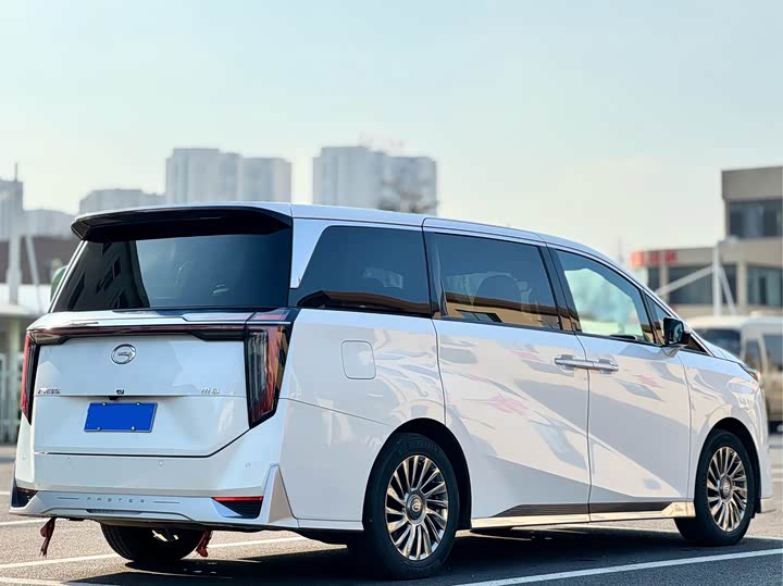 Фото 4 - GAC Trumpchi M8