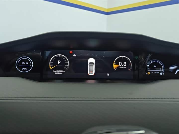 Фото 14 - Changan UNI-V