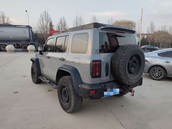 Фото 6 - Tank 300