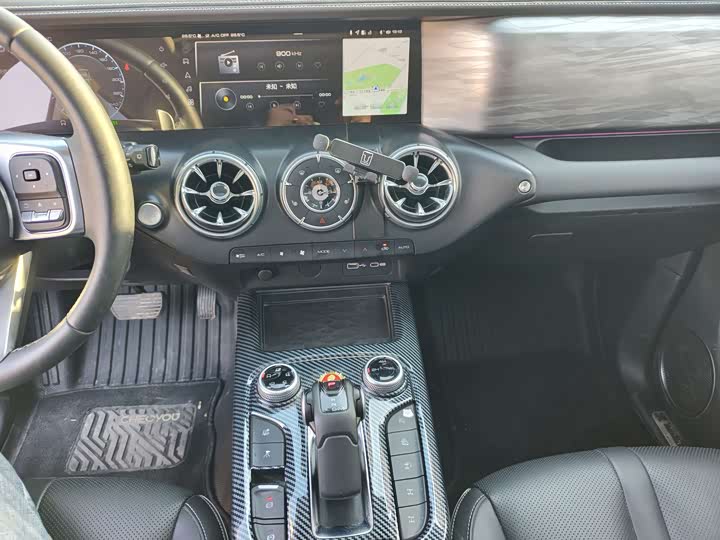 Фото 8 - Tank 300