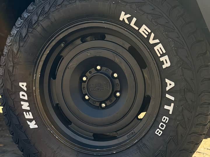 Фото 4 - Tank 300