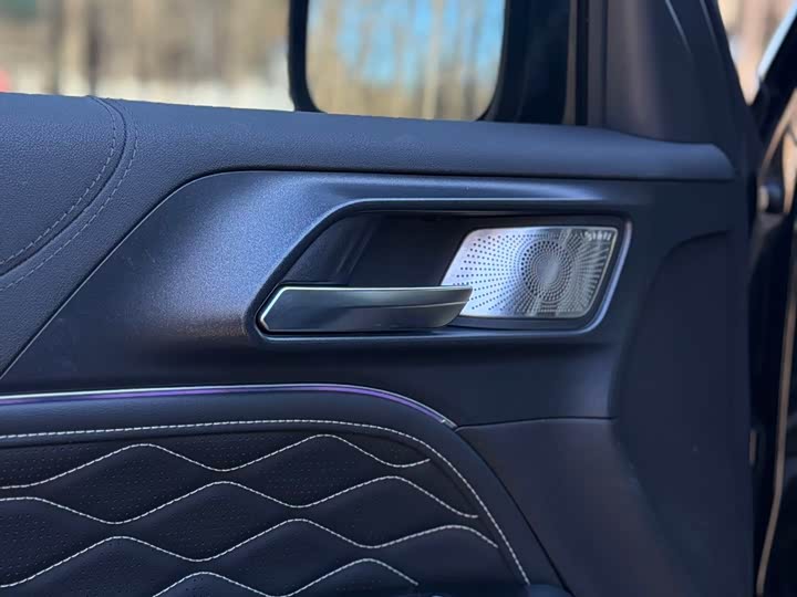 Фото 5 - Tank 300