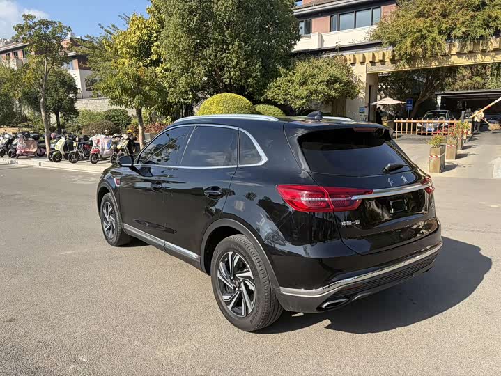 Фото 5 - Hongqi HS5