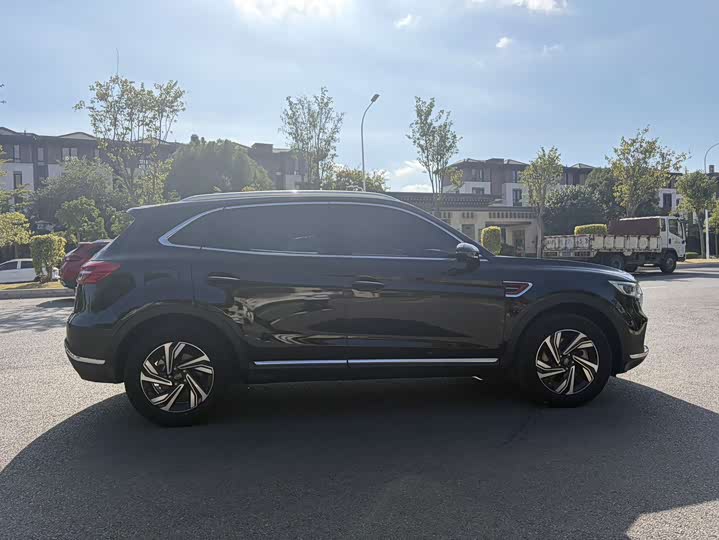 Фото 8 - Hongqi HS5