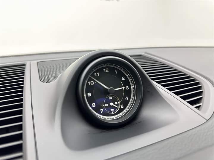 Фото 12 - Porsche Macan