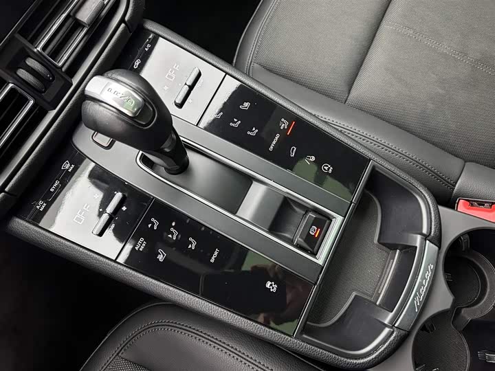 Фото 15 - Porsche Macan