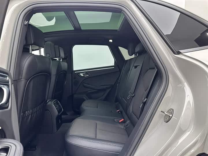 Фото 20 - Porsche Macan