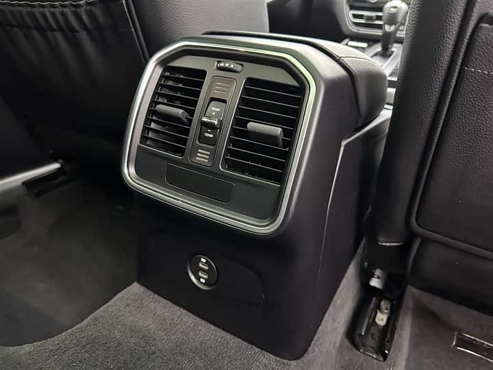 Фото 24 - Porsche Macan