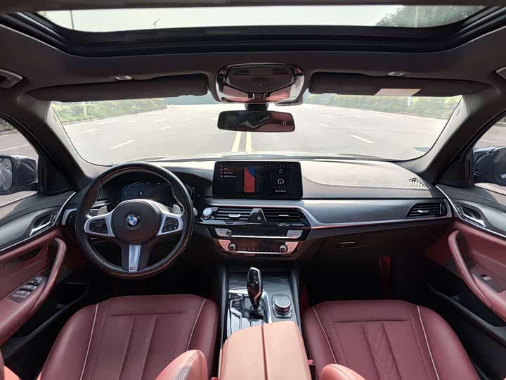 Фото 23 - BMW 5 Series