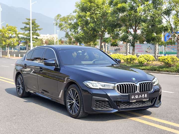 Фото 3 - BMW 5 Series