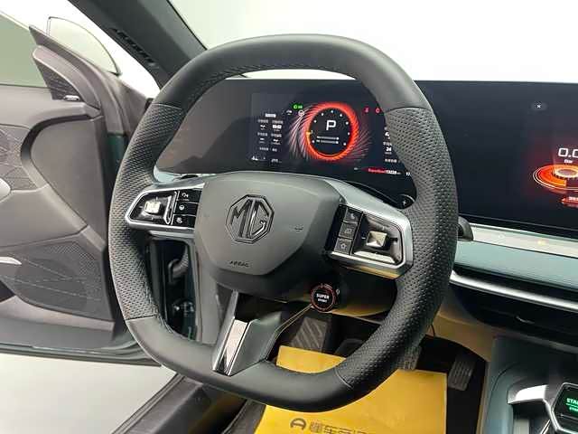 Фото 9 - MG Motor 7