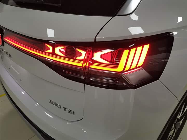 Фото 8 - Volkswagen Tayron