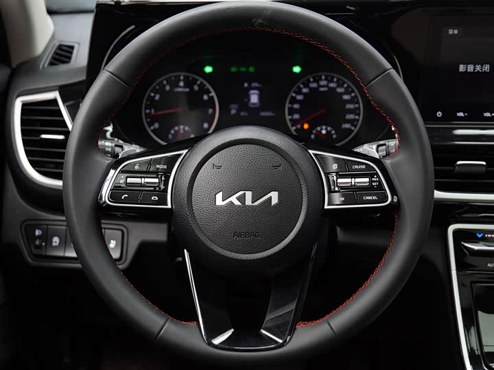 Фото 17 - Kia KX3