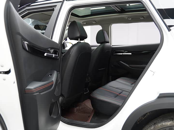 Фото 19 - Kia KX3