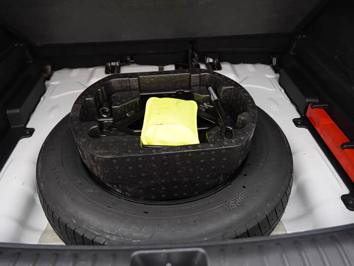 Фото 21 - Kia KX3