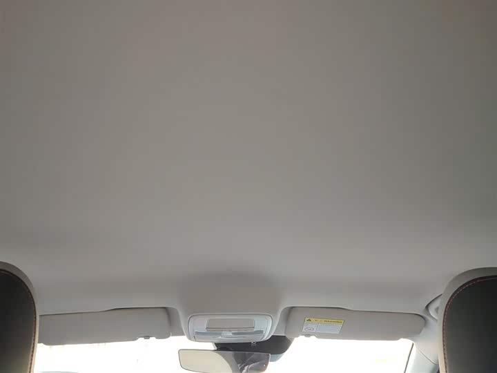 Фото 18 - MG Motor 4 EV