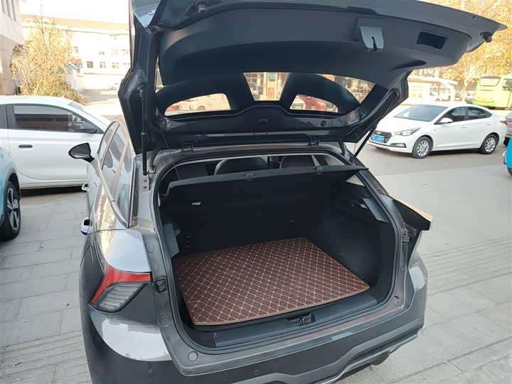 Фото 19 - MG Motor 4 EV