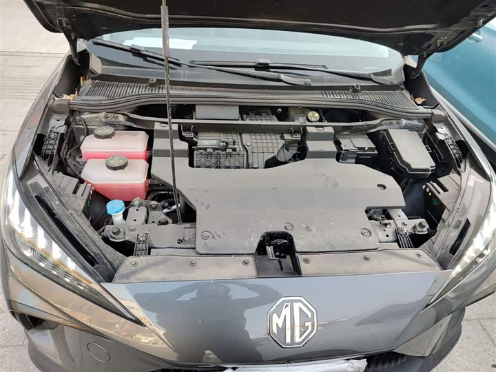 Фото 20 - MG Motor 4 EV