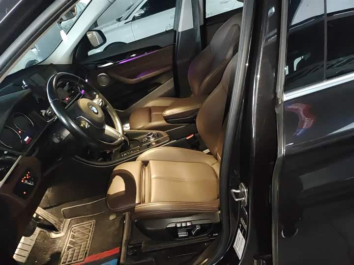 Фото 15 - BMW X1