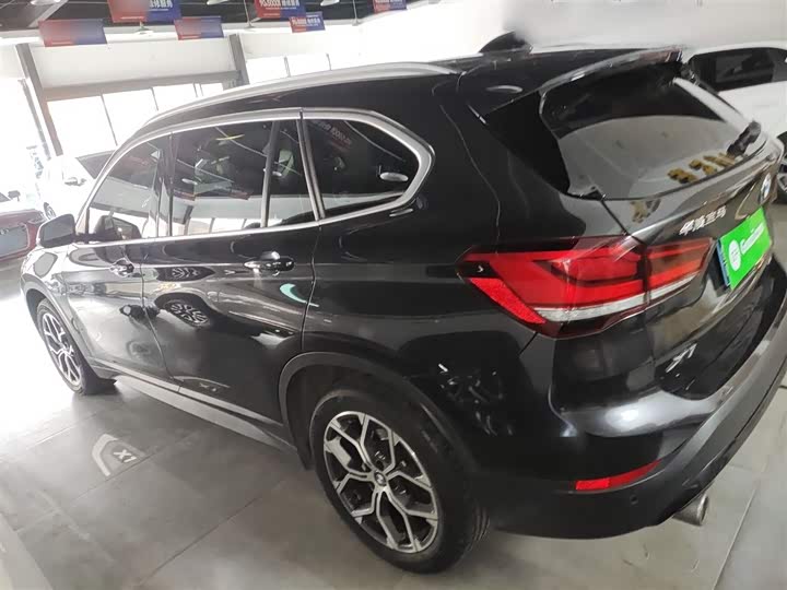 Фото 5 - BMW X1