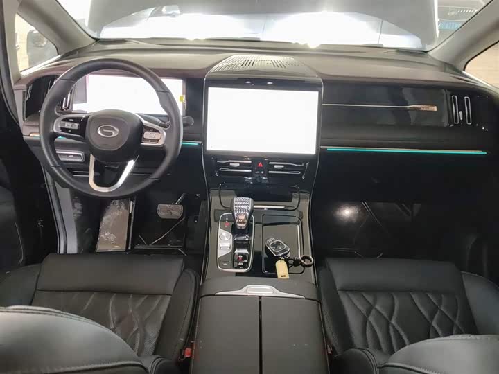 Фото 10 - GAC Trumpchi M8